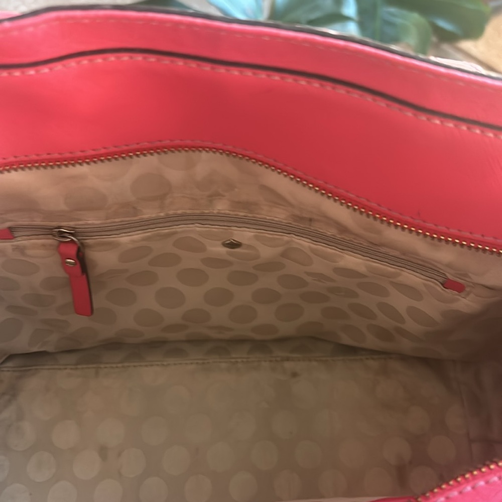 Kate Spade Red Crossbody/Shoulder Purse with Large Beautiful Interior - Picture 6 of 9